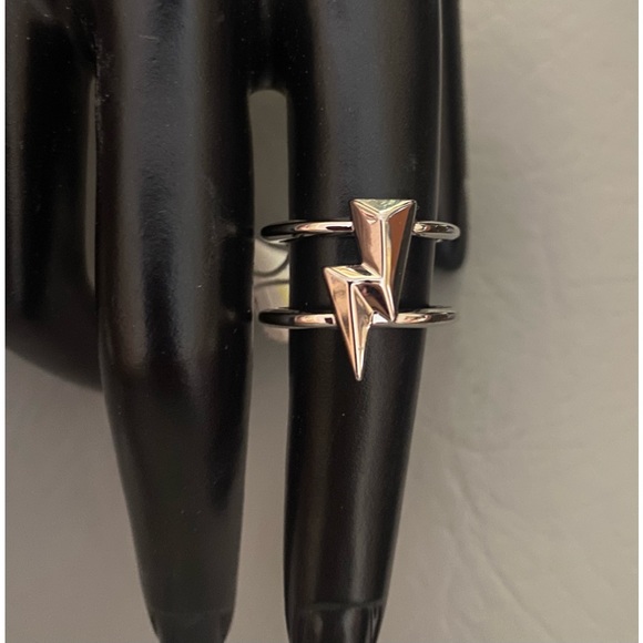 Kendra Scott Bolt double band ring - Picture 2 of 8